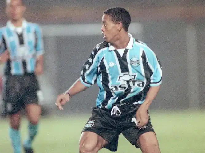 展的重要标 展的重要标