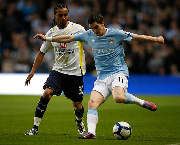 育事务中的 育事务中的