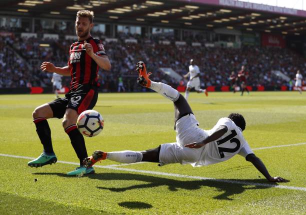 帮助她不断 帮助她不断